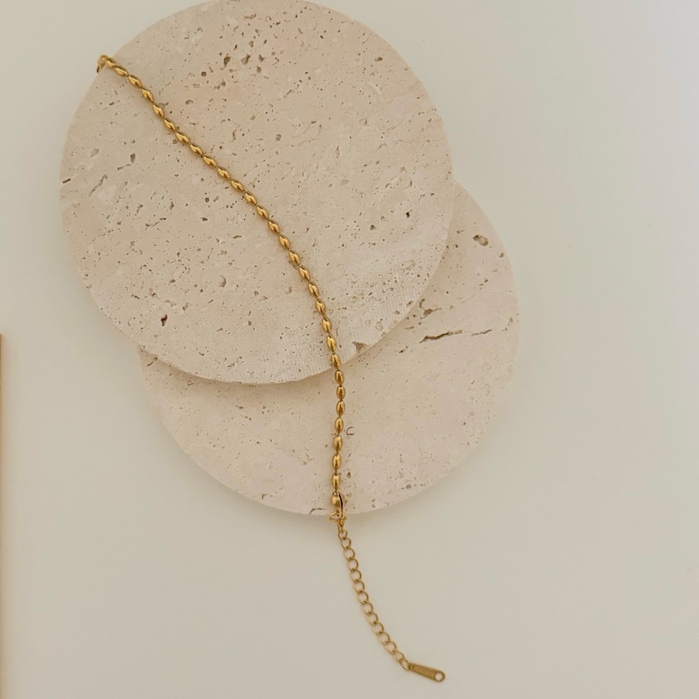 18K Gold Plated Oval Bracelet - Picture 1 of 2